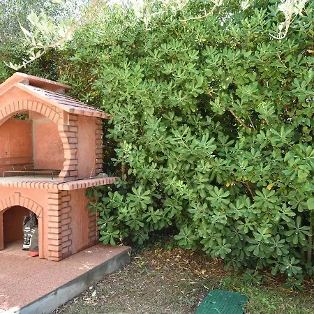 Vila Yellow House By Interhome *