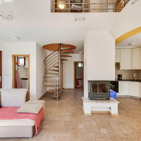 Yellow House By Interhome Βίλα