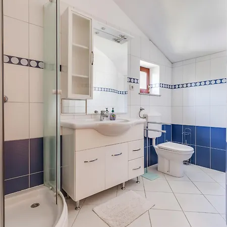 Villa Yellow House By Interhome Zadar