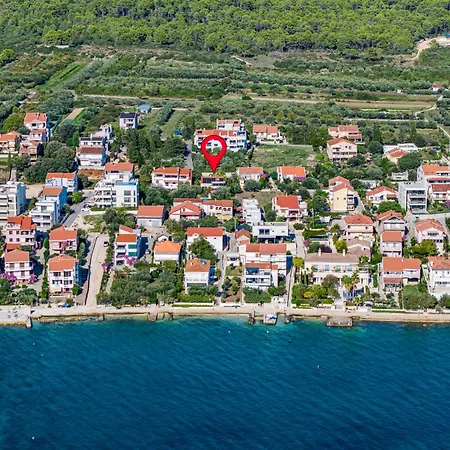 Yellow House By Interhome Villa *