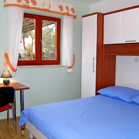 Yellow House By Interhome Villa *