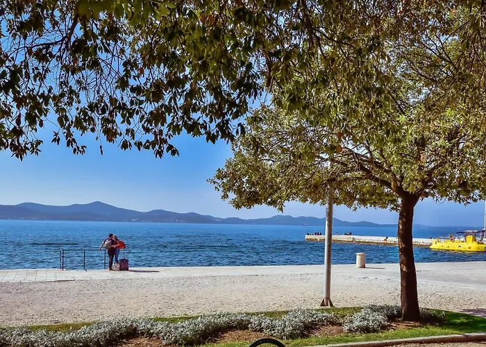 Βίλα Yellow House By Interhome *