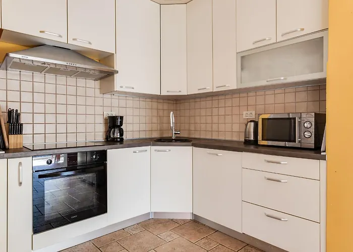 Βίλα Yellow House By Interhome *