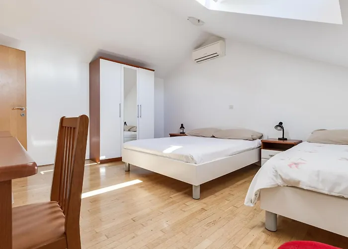 Yellow House By Interhome Βίλα