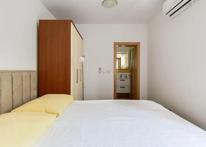 Βίλα Yellow House By Interhome