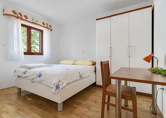 Βίλα Yellow House By Interhome